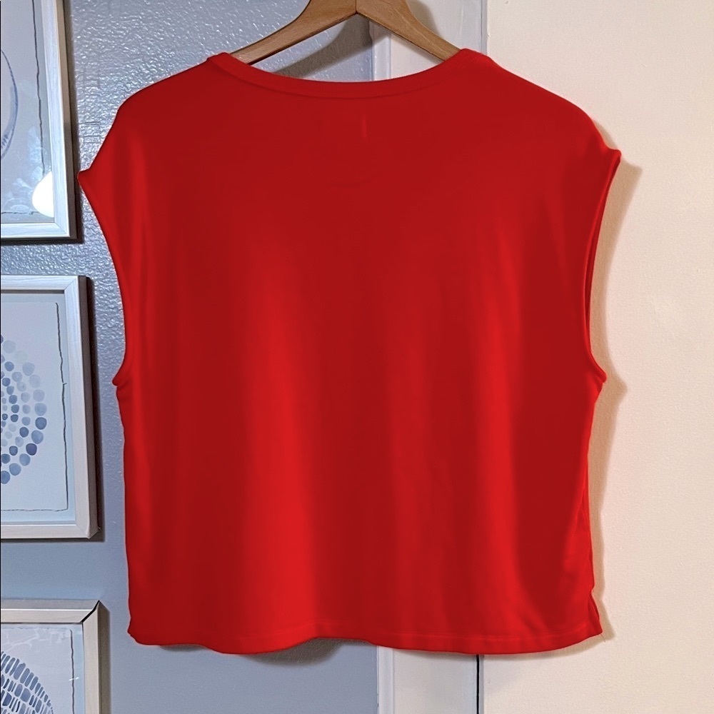 Lou & Grey Women’s Bright Red Super Soft Sleeveless Crop Top Size Large - Picture 2 of 6
